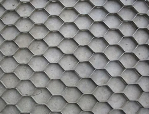 博跃公司生产的不锈钢龟甲网耐磨为什么性能好结构稳固？